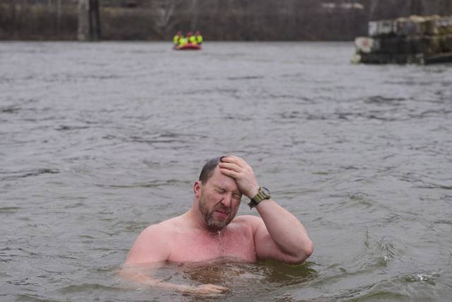 593510_web1_gtr-polarplunge006-010219