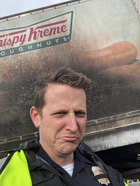 595277_web1_ptr-KyOfficerDonuts-02-010319