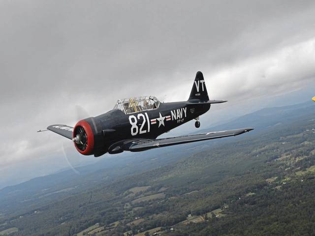 596543_web1_gtr-KahleyPlane2-010319