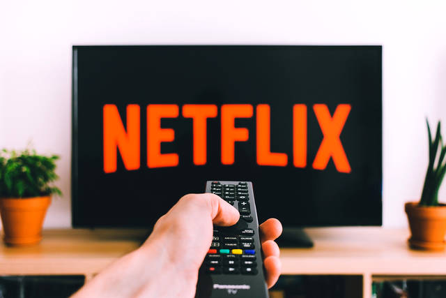 599010_web1_NetflixClicker