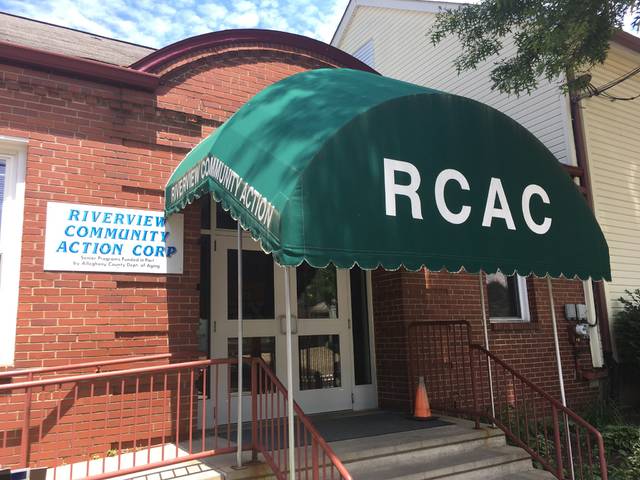 605974_web1_RCAC