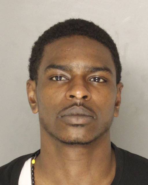 606109_web1_Deondre-BROADUS