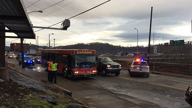 615719_web1_ptr-PATbuscrash-010919