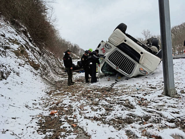 624715_web1_vnd-truckflip-011019