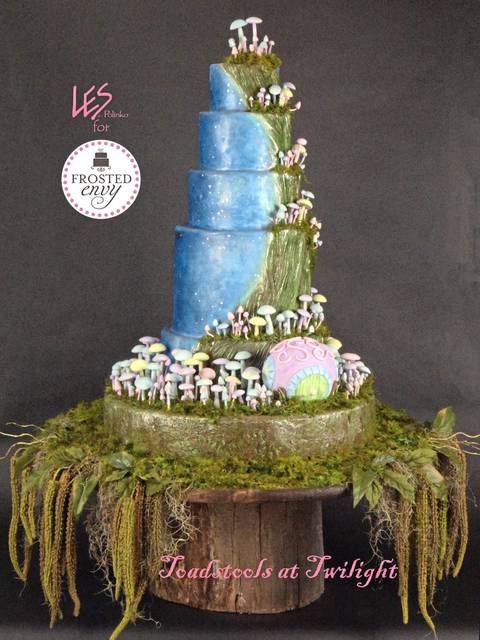 637848_web1_GTR-LIV-WINNERCAKE-FN