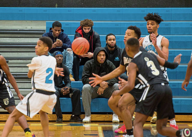 641074_web1_ptr-WHtourney01-012019