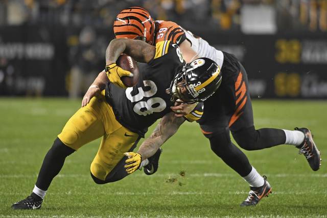 645824_web1_gtr-steelers118-123118