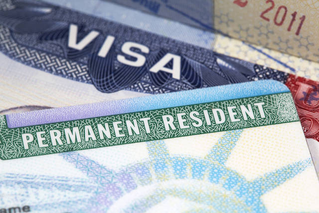 652200_web1_GreenCardVisa