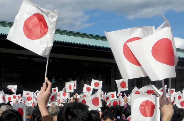 652211_web1_JapanFlags