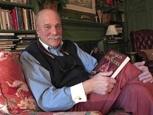 652876_web1_her-stamybook-013119