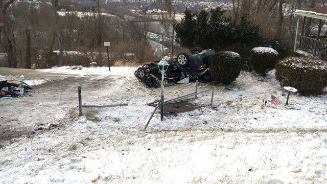659360_web1_west-mifflin-crash