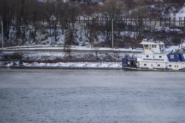 660352_web1_gtr-loosebarge004-012119