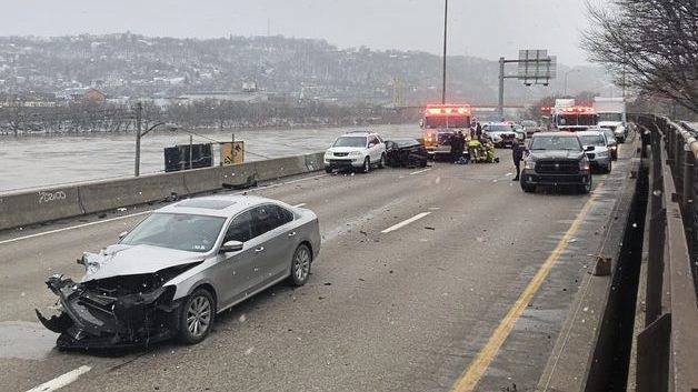 681512_web1_ptr-ParkwayCrashWPXI-012719