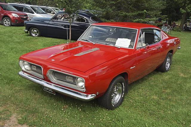 685662_web1_1968-Plymouth-Barracuda