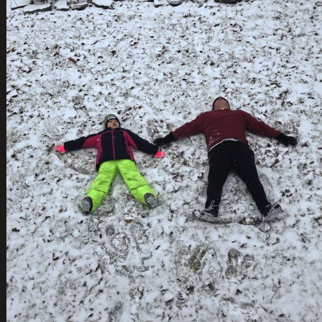 690970_web1_gtr-snowangel1