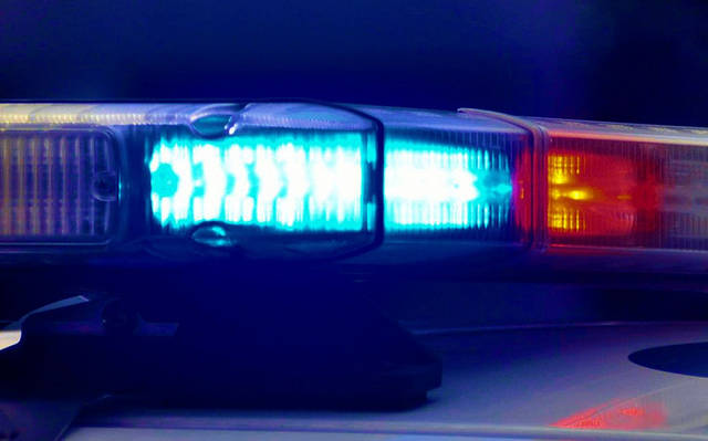 698173_web1_PoliceLightsA 698173_web1_PoliceLightsA