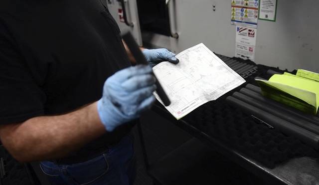 637648_web1_gtr-machiningwomen500-020919