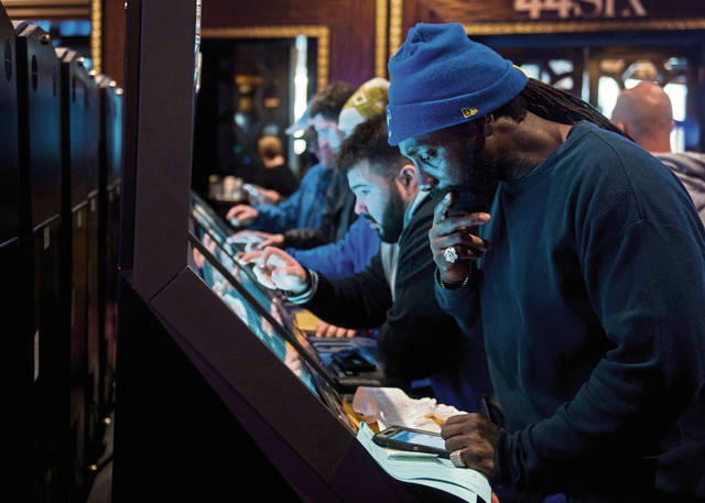 672713_web1_ptr-superbowlbets03-020219