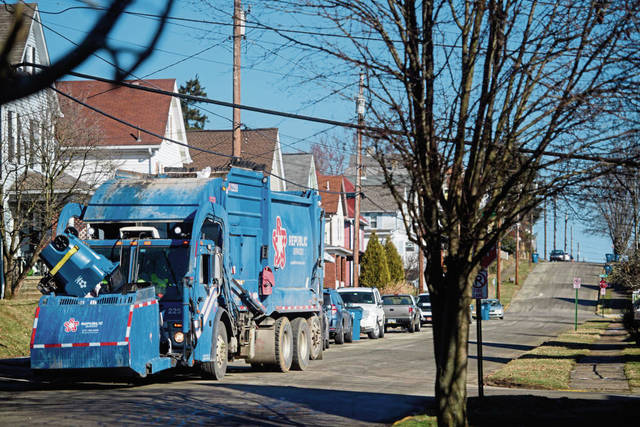 694444_web1_gtr-garbagehikes003-020519