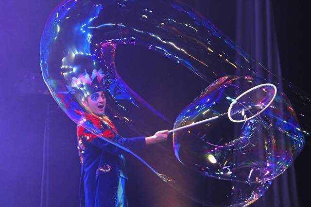 696756_web1_gtr-TK-bubbleshow-02-020719