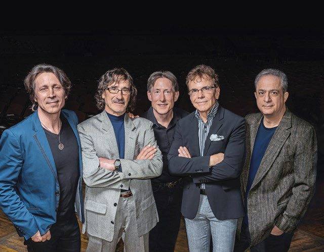 698593_web1_gtr-TK-donnieiris-01-020719