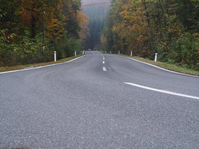 703205_web1_Roadway