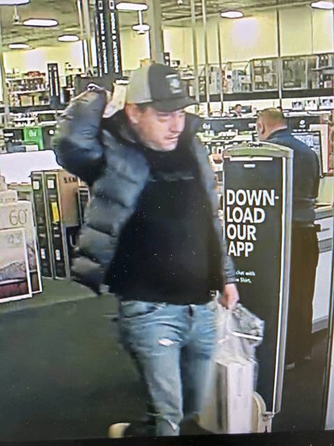 710087_web1_gtr-paneratheft2