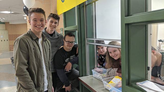 729170_web1_pcj-lo-schoolstore-021419