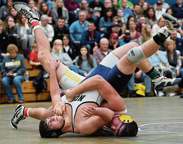 744156_web1_gtr-WCCAwrestle07-010619