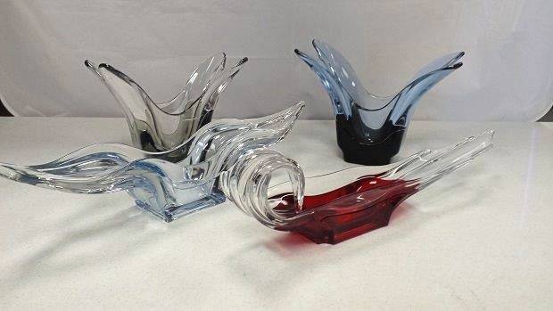 745057_web1_gtr-liv-depressionglass1-021319 745057_web1_gtr-liv-depressionglass1-021319