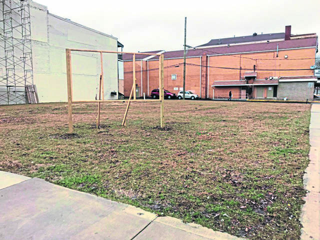 754673_web1_gtr-jeanamp1