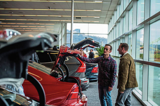 756487_web1_PTR-carshow8-021719