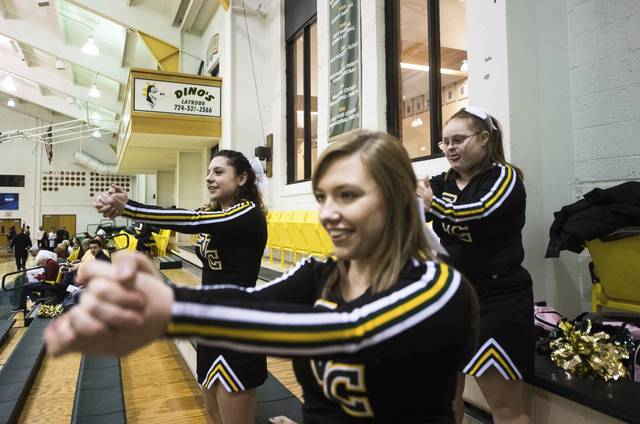 759752_web1_GTR-BearcatCheer3-022119