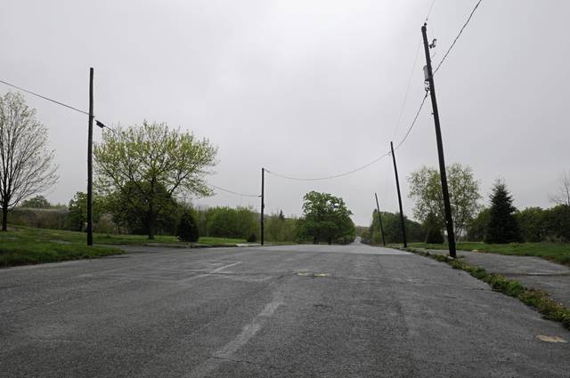765900_web1_JMM-CENTRALIA-02-02