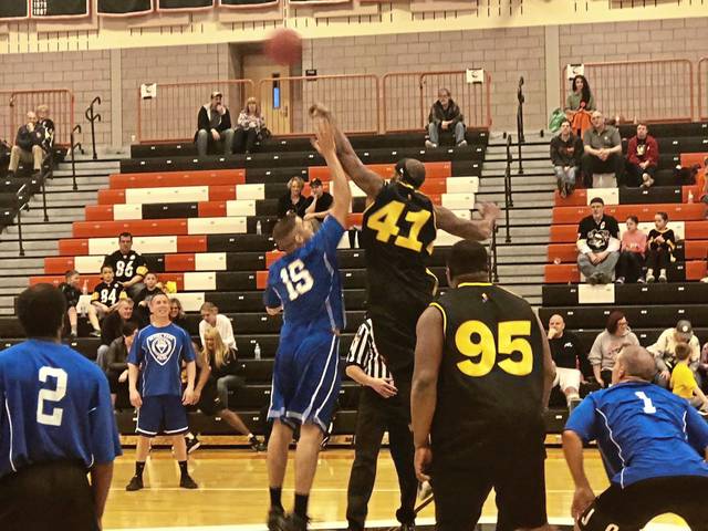 772696_web1_ptr-steelerscharietybasketball02-022019