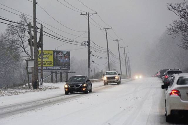 775215_web1_gtr-lo-morningsnow-022119