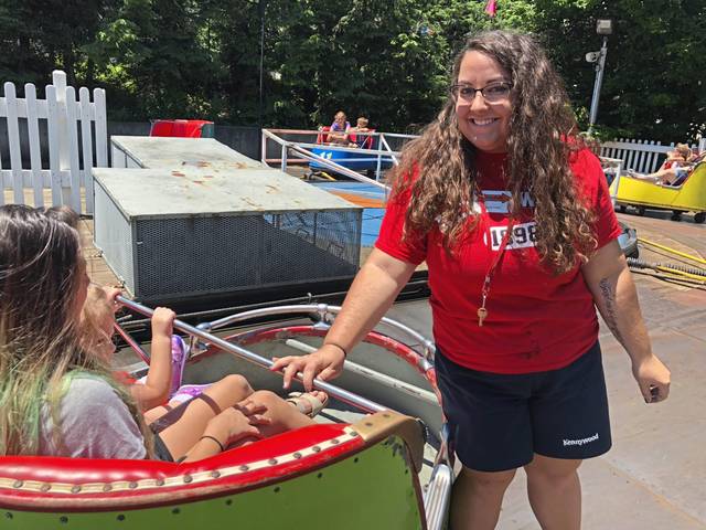 775715_web1_PTR-PARKSHIRING-KENNYWOOD-022119