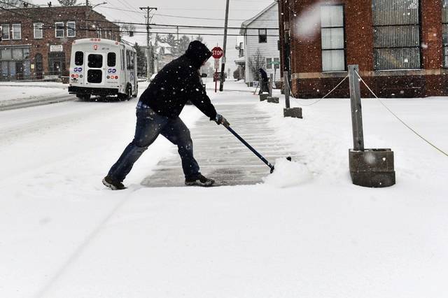 776997_web1_gtr-lo-morningsnow003-022119 776997_web1_gtr-lo-morningsnow003-022119