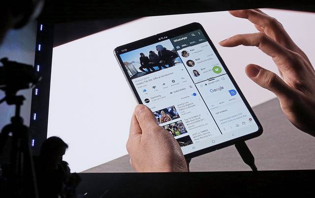 777529_web1_SamsungFold