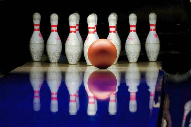 Penn Hills bowlers use group effort to excel
