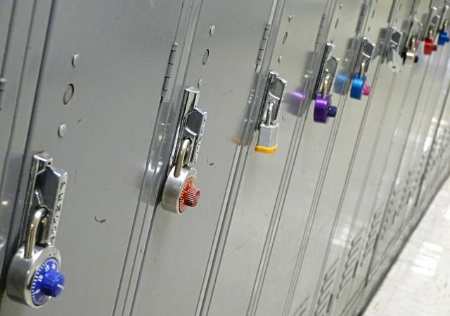 799314_web1_web-SchoolLockers3