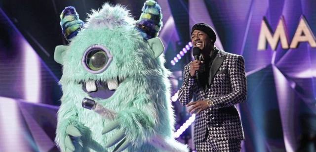 814546_web1_gtr-liv-maskedsinger-022819