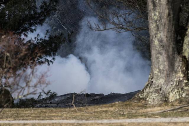814653_web1_vnd-WashTwpFire004-030119