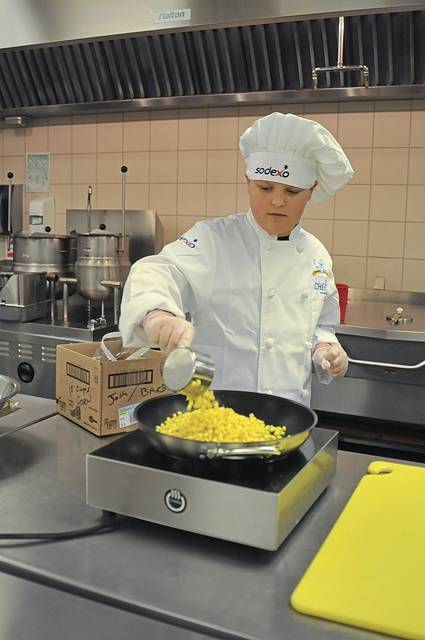 815890_web1_pcj-littlechefs2-030719