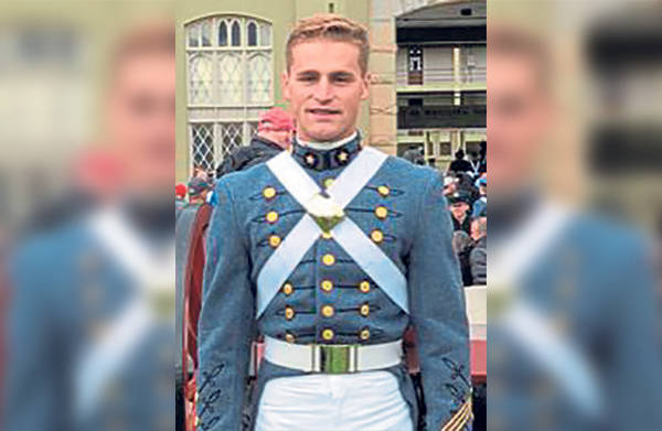 576403_web1_AlexHoopesWeb