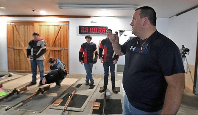725333_web1_VND-RifleTeams11-021119-01