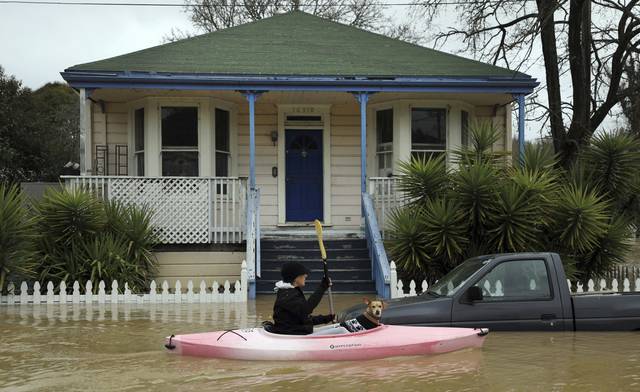 822885_web1_gtr-californiariverfloods28-030119