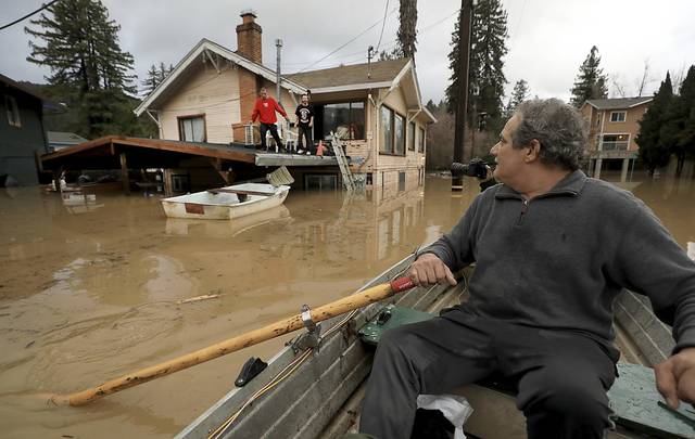 822885_web1_gtr-californiariverfloods29-030119