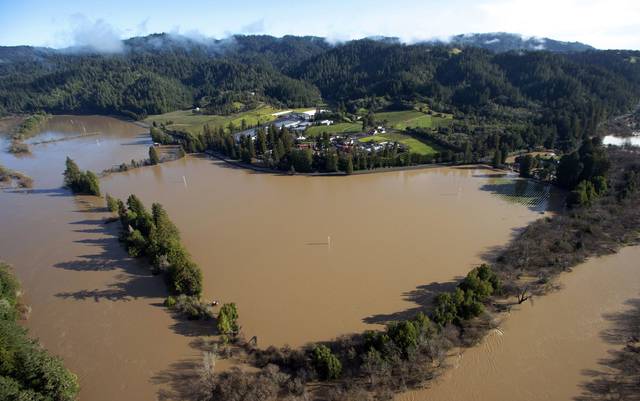 822885_web1_gtr-californiariverfloods37-030119