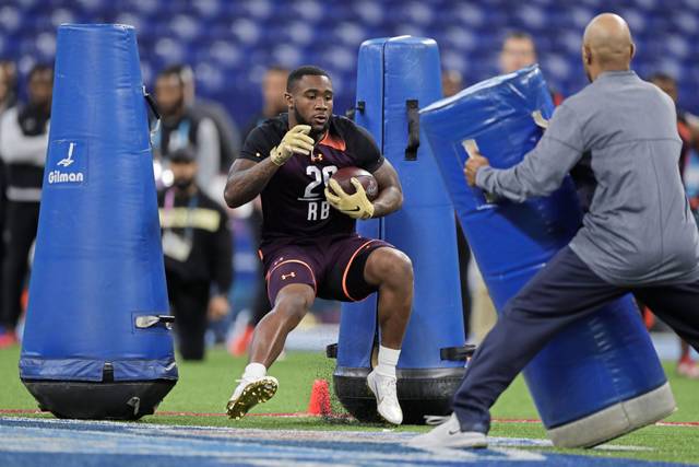 824211_web1_NFL_Combine_Football_88090.jpg-55ea8